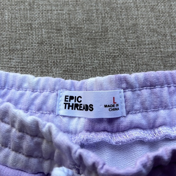 Epic Threads Shorts - Picture 2 of 5